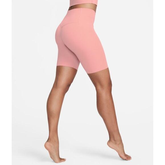 Nike Zenvy Women's Red Stardust High-Waisted 20.5cm Biker Shorts Size XS - Picture 2 of 7